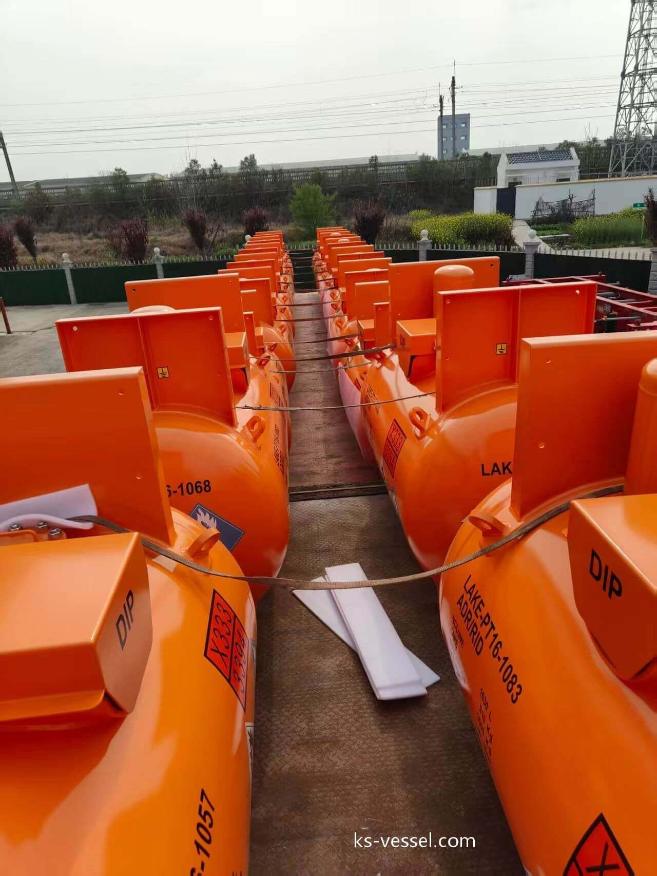 Stainless Steel T21 KS1630 UN3394 3399 C 430 Portable Tank Cylinder (4) (1) Stainless Steel T21 KS1630 UN3394 3399 C 430 Portable Tank Cylinder (4) (1)