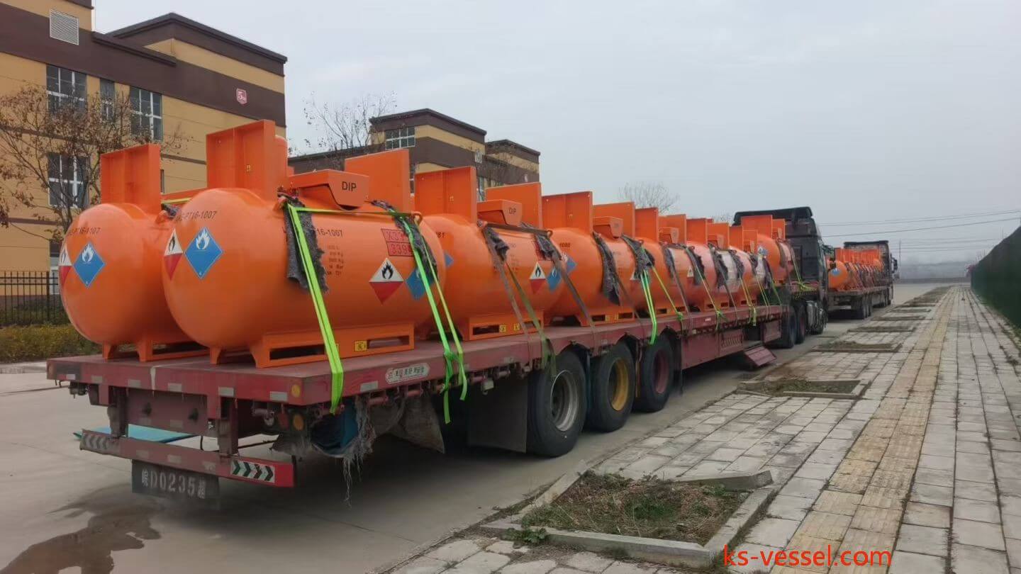Stainless Steel T21 Ks1630 Un3394 C-430 Saddle Type Portable Tank Metal Alky Cylinder (2) Stainless Steel T21 Ks1630 Un3394 C-430 Saddle Type Portable Tank Metal Alky Cylinder (2)