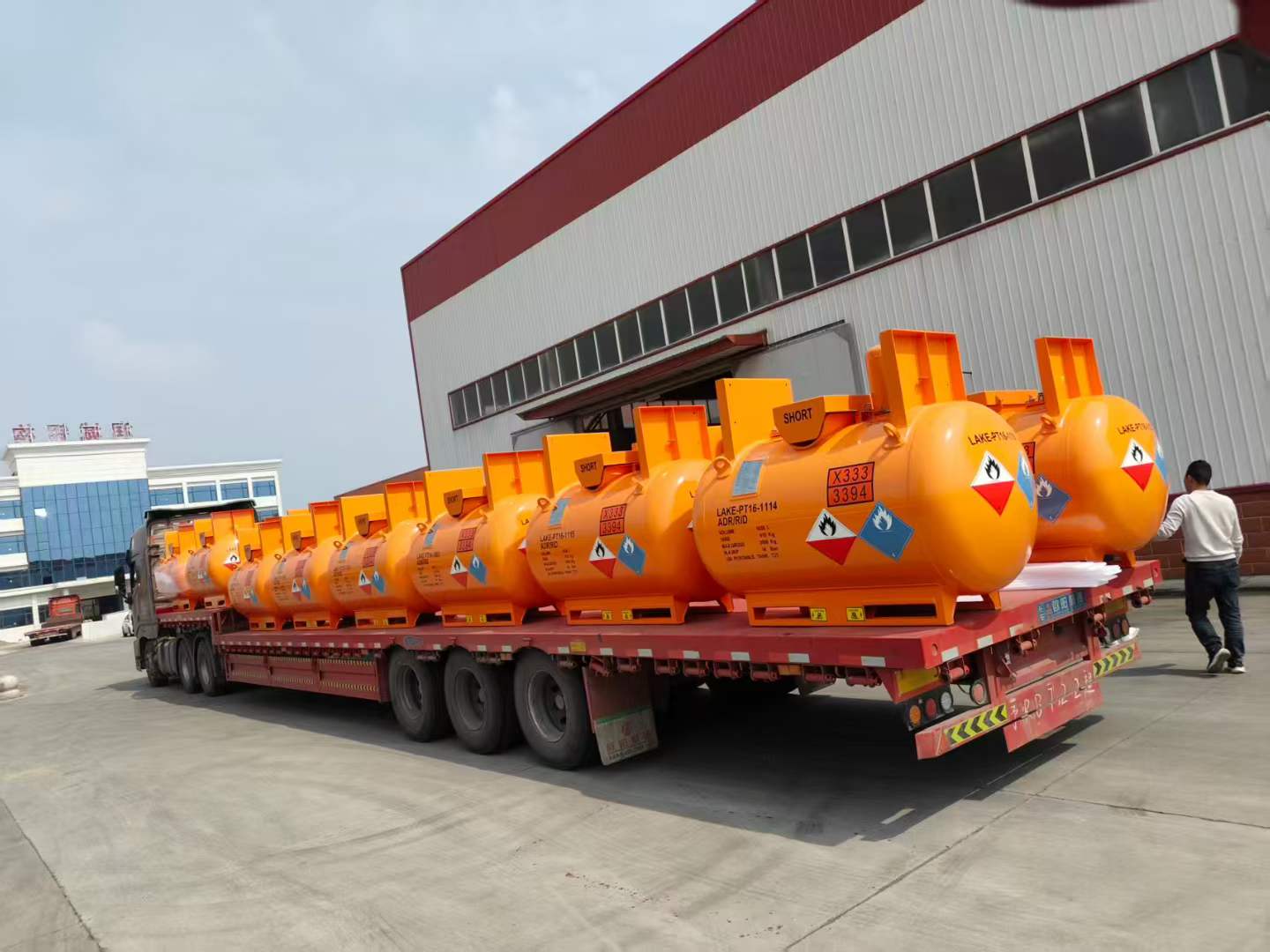 Stainless Steel T21 KS1630 UN3394 3399 C 430 Portable Tank Cylinder (2) Stainless Steel T21 KS1630 UN3394 3399 C 430 Portable Tank Cylinder (2)