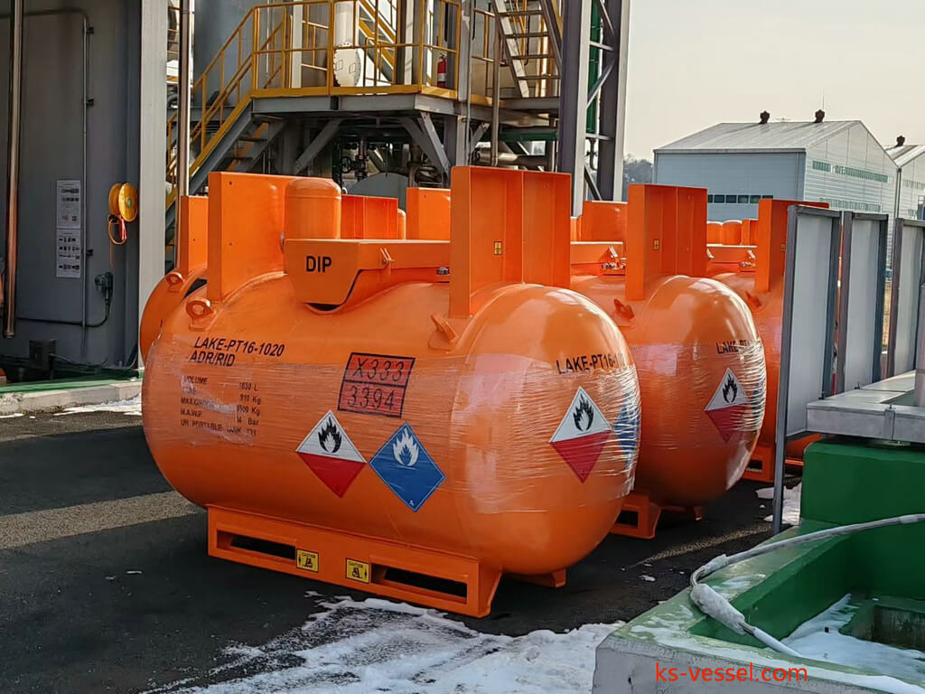 Stainless Steel T21 Ks1630 Un3394 C-430 Saddle Type Portable Tank Metal Alky Cylinder (4)_1 Stainless Steel T21 Ks1630 Un3394 C-430 Saddle Type Portable Tank Metal Alky Cylinder (4)_1