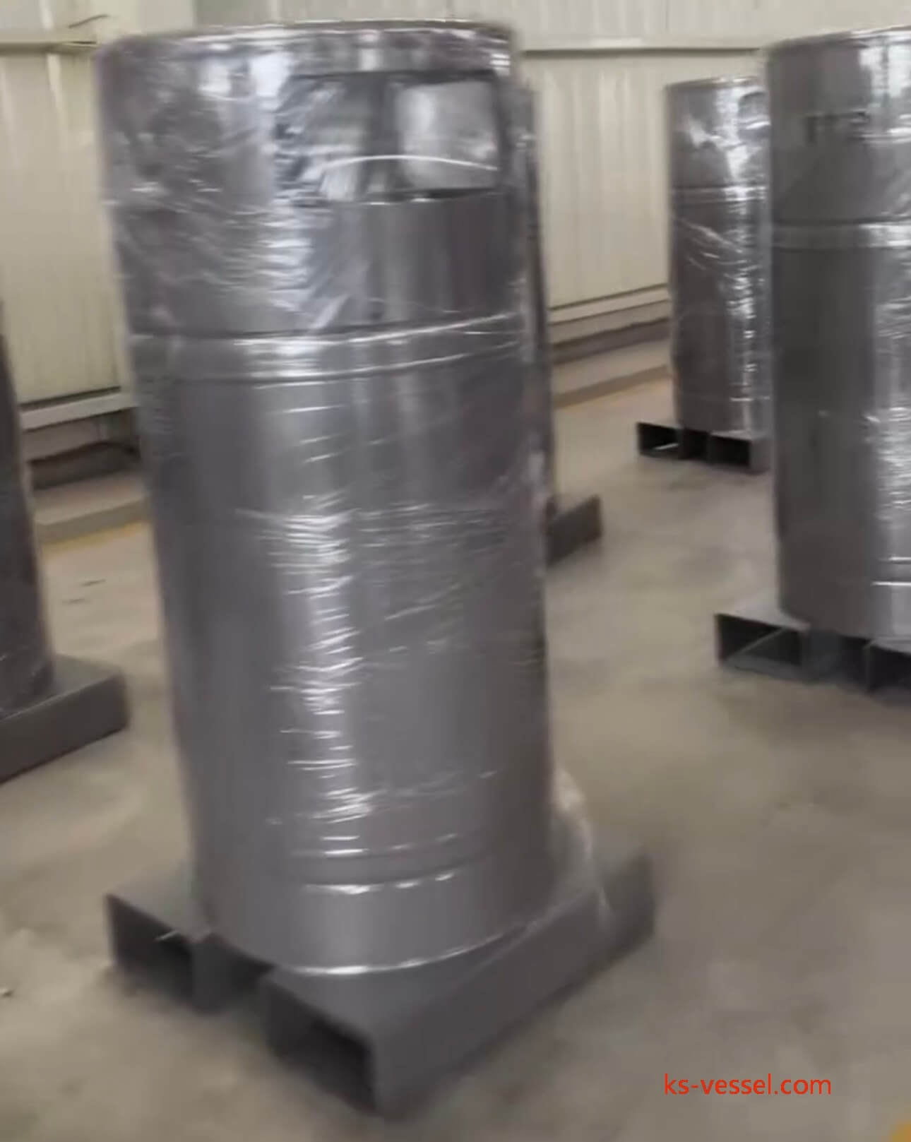 _Si2Cl6 Hexachlorodisilane HCDS Gas Cylinders UN2987 Stainless Steel Portable Tanks (4)