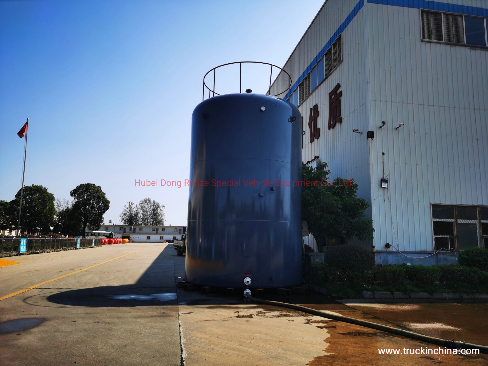 Professional Customized 50 Cubic Storage Tank Steel Lined PE Tank for Class 8 Corrosive Products (LLDPE Lining Tanks)