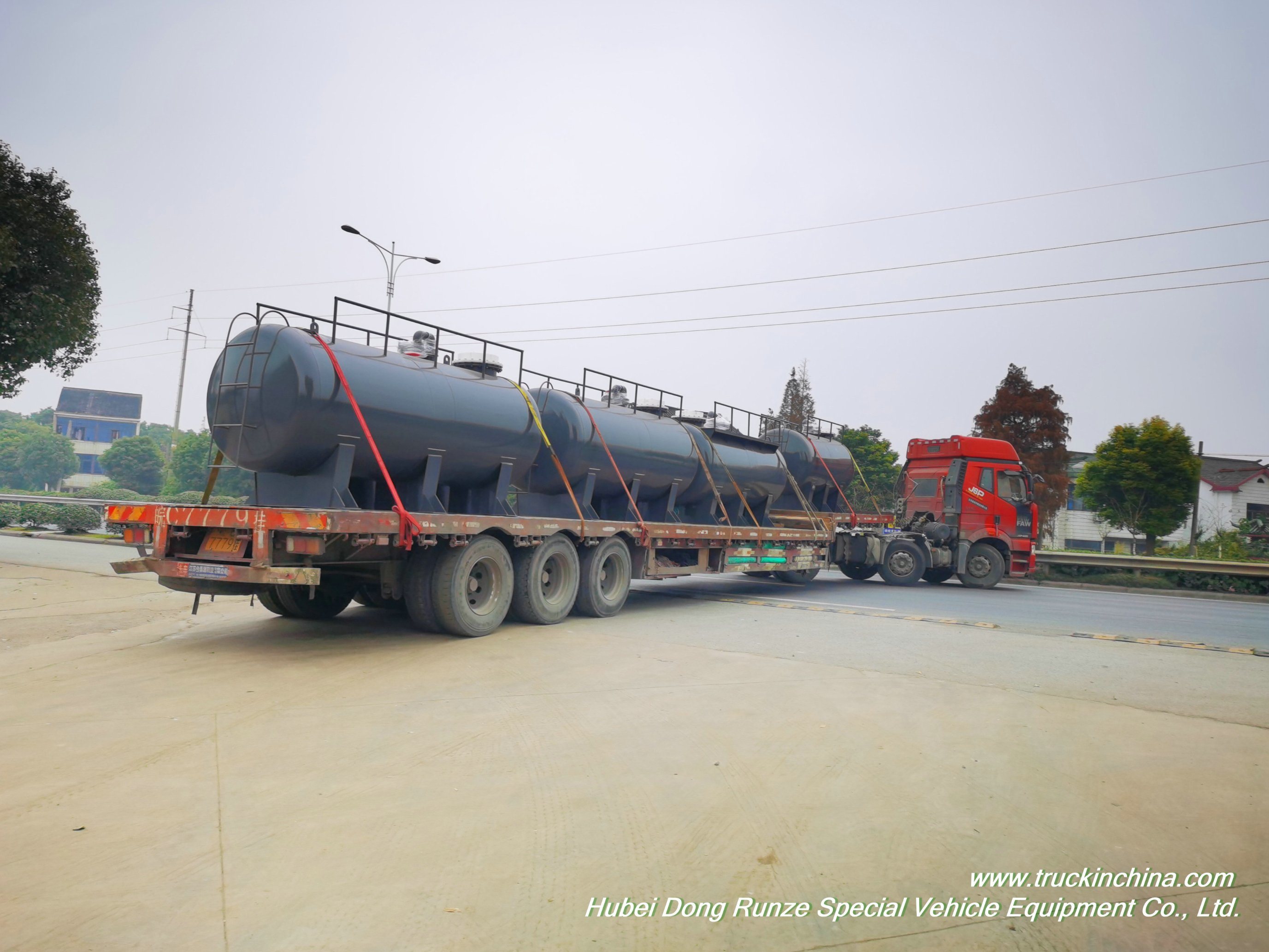 Customized 6000L Hydrochloric Acid Storage Tank LLDPE Lined for Vietnam (Steel-lined Plastic PE Tank 6m3 Transportable Tanks)
