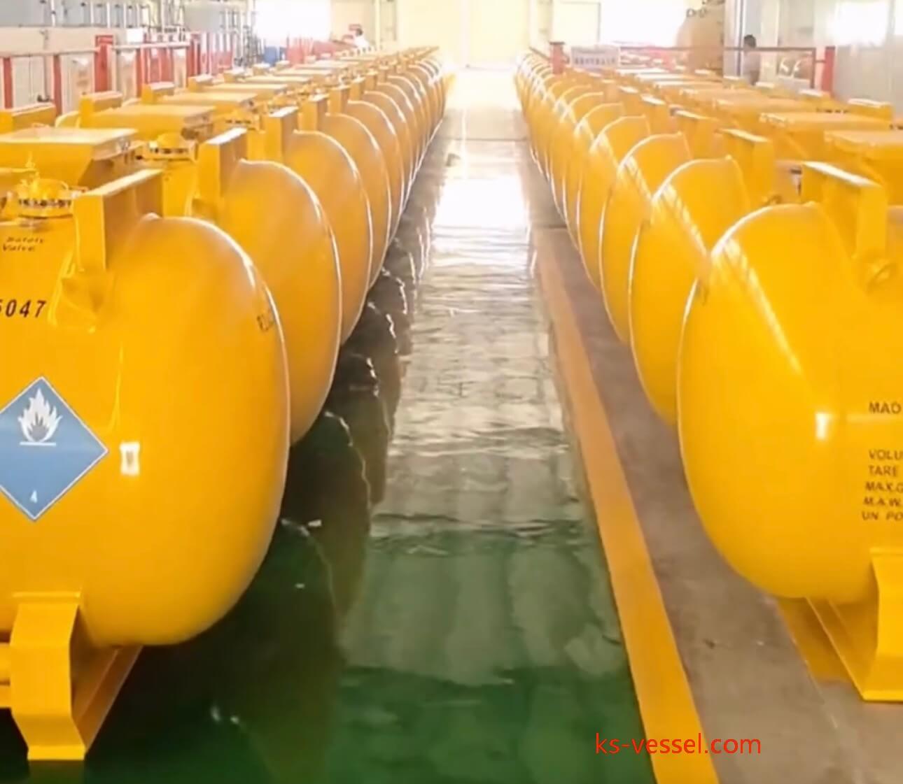 T21 C-480 Catalyst MAO Toluene Solution Cylinders UN3399 Portable Tanks (1)