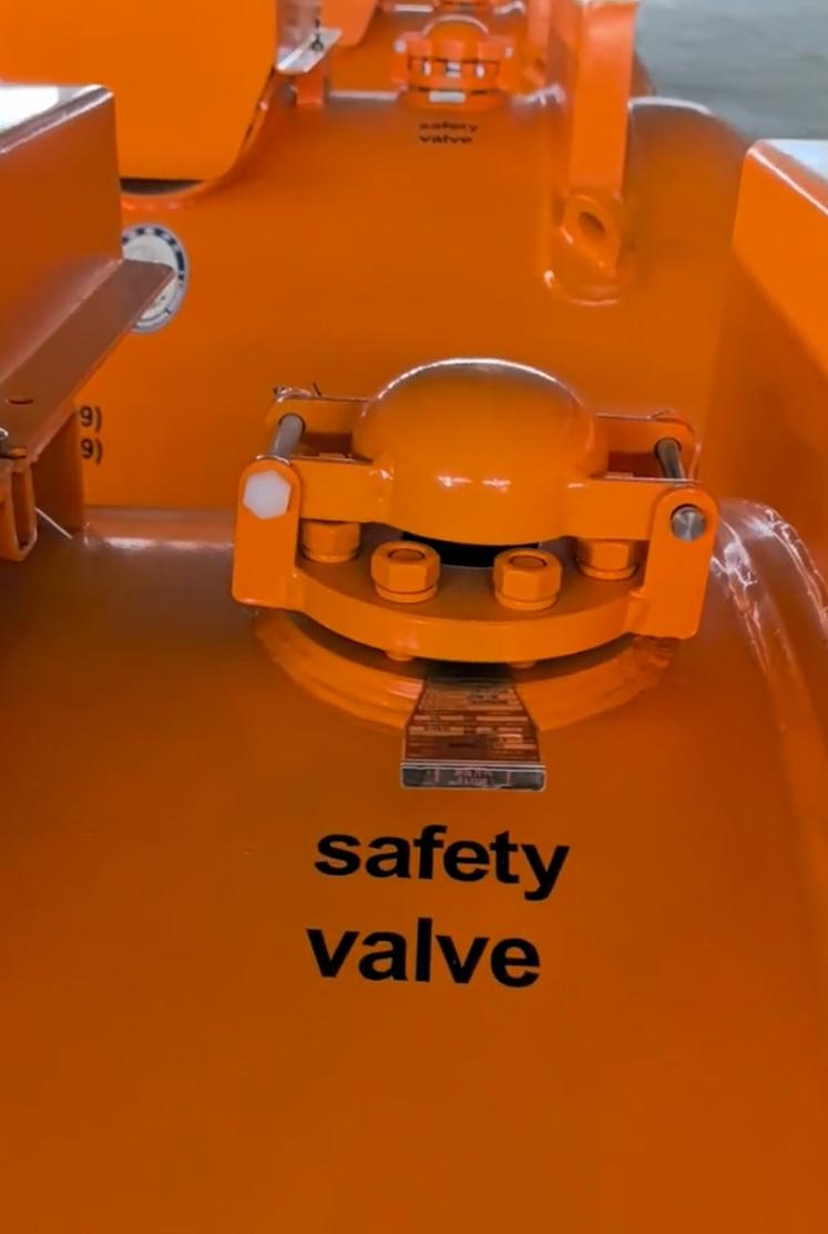 C-480 MAO Toluene Solution Cylinder Saddle Type T21 UN3399 Portable Tanks