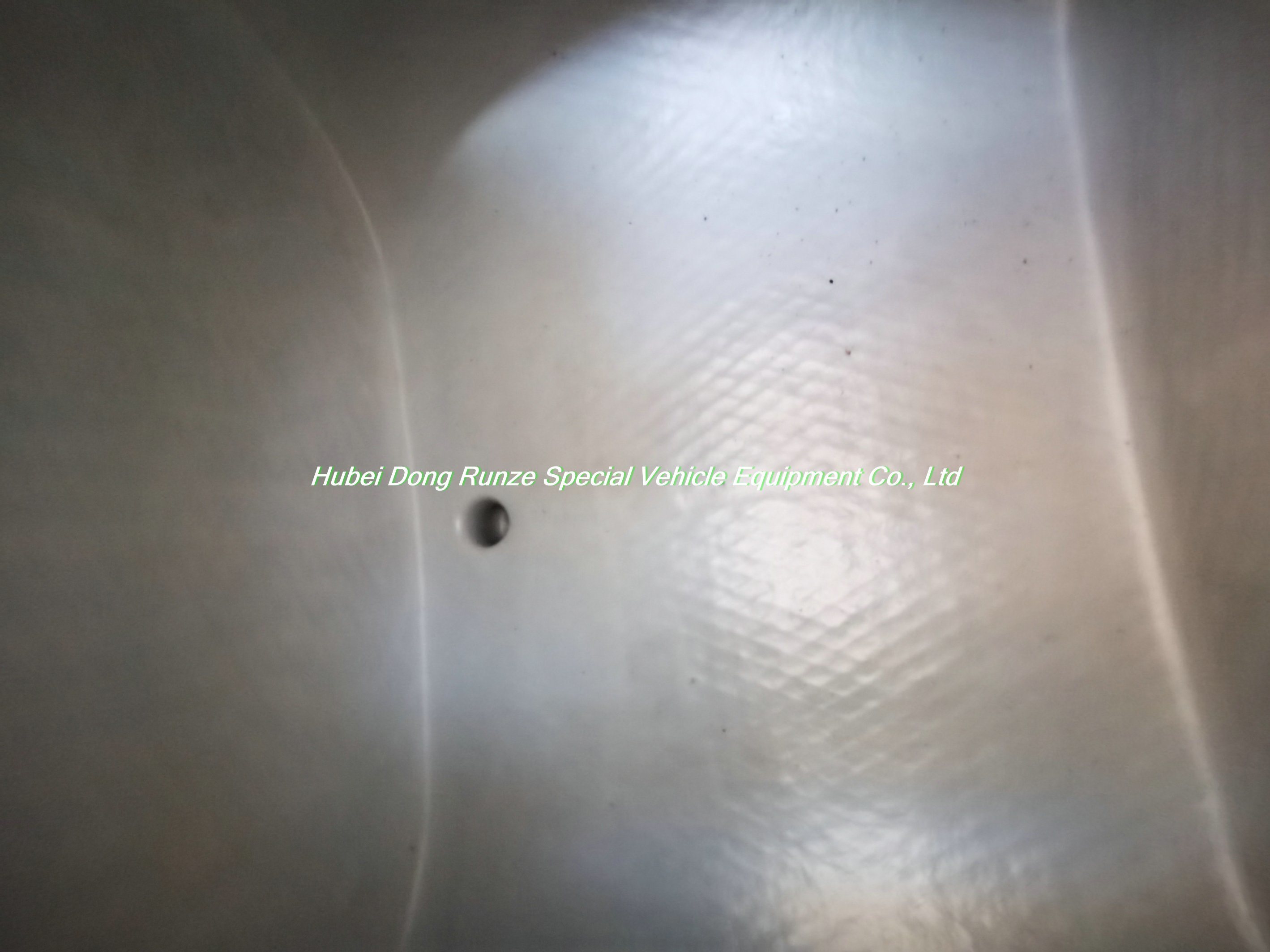 14.5 m3 Elliptical PE Lined Acid Tanks Body for load Hydrochloric Acid Fluid Ferric Chloride with PE Rubber Coating 