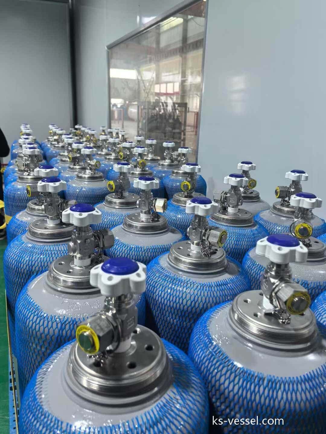 240PCS Stainless Steel Cylinders for High-Purity Electronic Specialty Gases Ready for Delivery