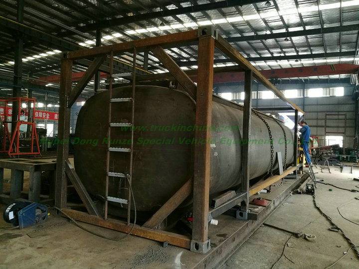 Custermizing Road ISO Tank Containers 40FT for Liquid Caustic Soda (Naoh Max 50%; Bleach Naocl 15% and Acid HCl 35%, 26000L-40, 000L