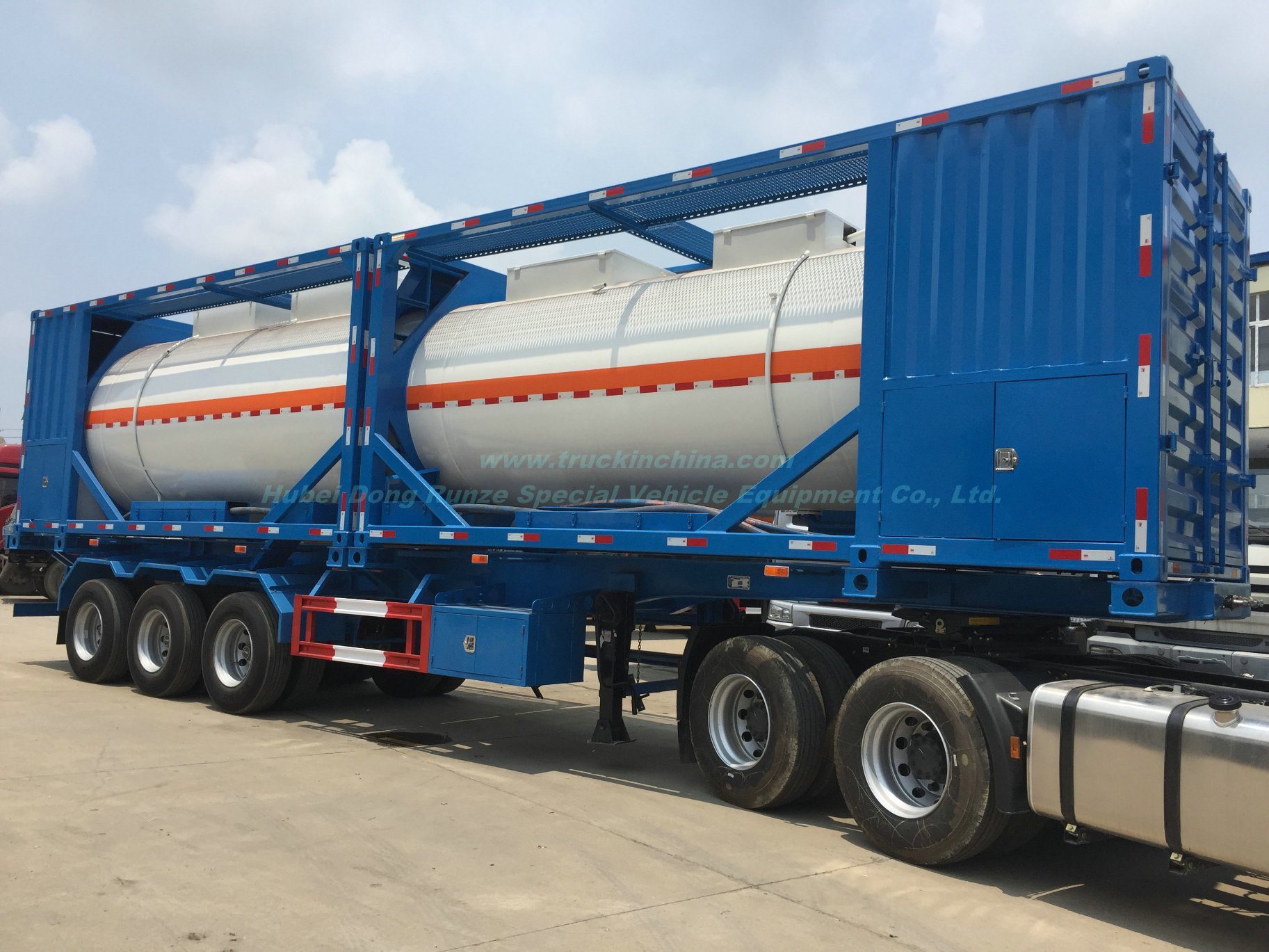 20FT Tank Container for Fuel, Crude Oil, Diesel 20, 000 Liters Mounted with Pump Skid Portable Gas Gasoline, Kerosene, Jet Oil Filling Staion