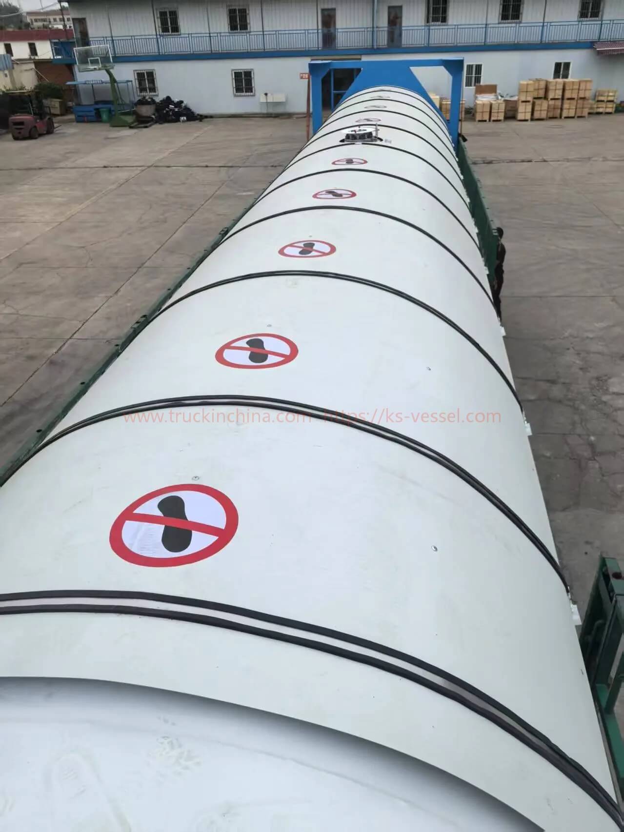 40ft ISO T50 Tank Container for UN 1005 Anhydrous Ammonia Hazardous Materials (13)