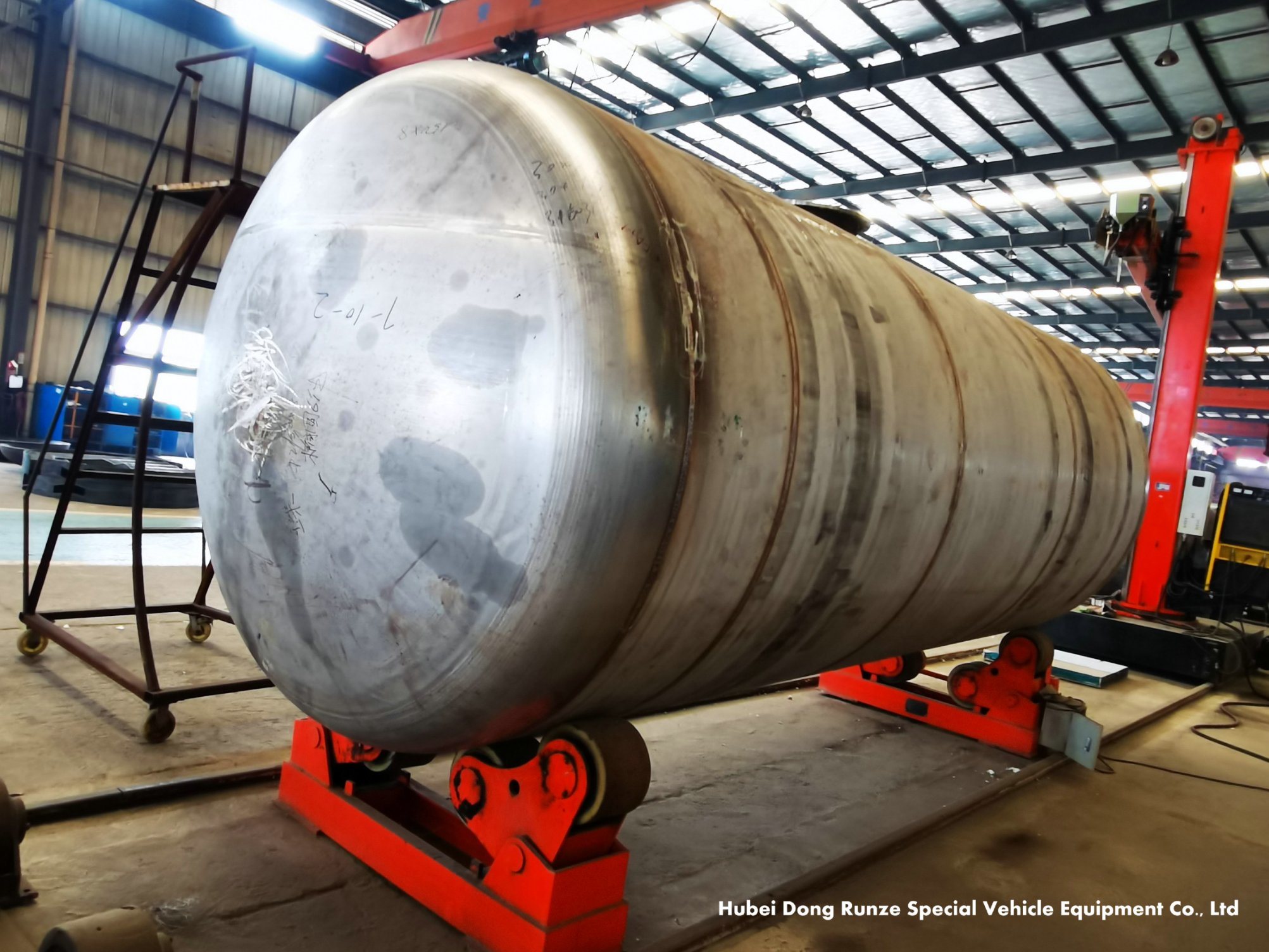 Customizing Cylindrical SS304 Stainless Steel Chemcial Liquid Storage Tank