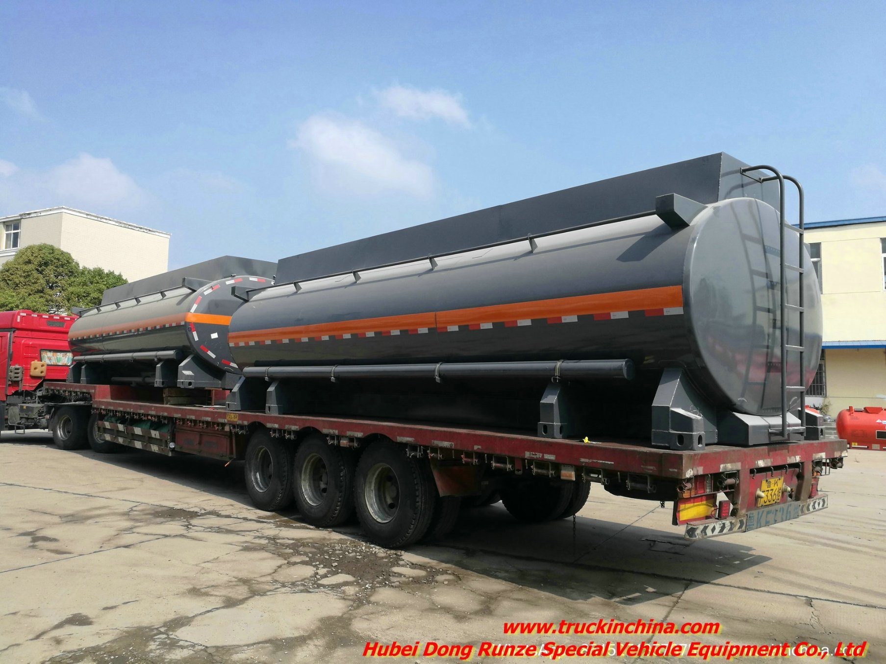 Chemical Liquid Tanker Body with Container Locks Trailer Road Transport 5000USG-6000USG (Solution HCl,NaOH,NaCLO,PAC,H2SO4,HF,H3PO4,H2O2 Store Tank Lined PE)
