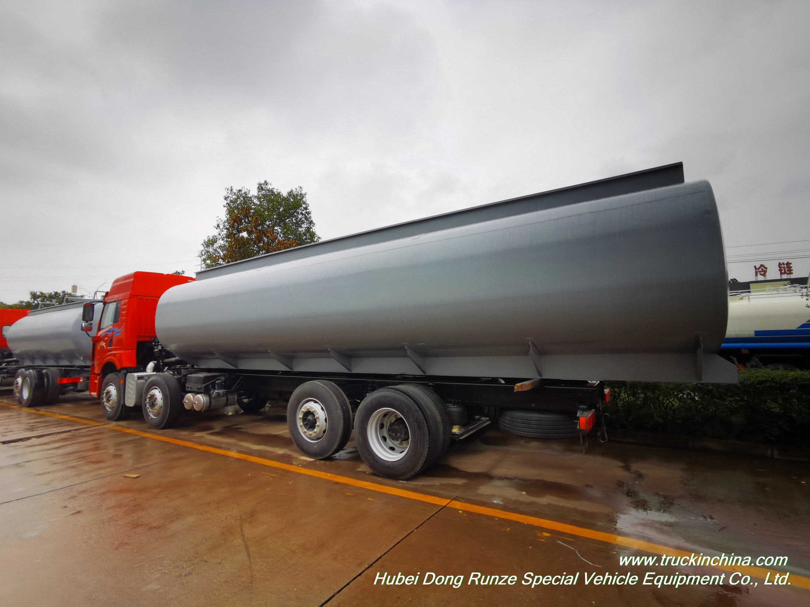18m3 PE Lined 18mm Hydrochloric Acid Tank Transportable on Lorry 
