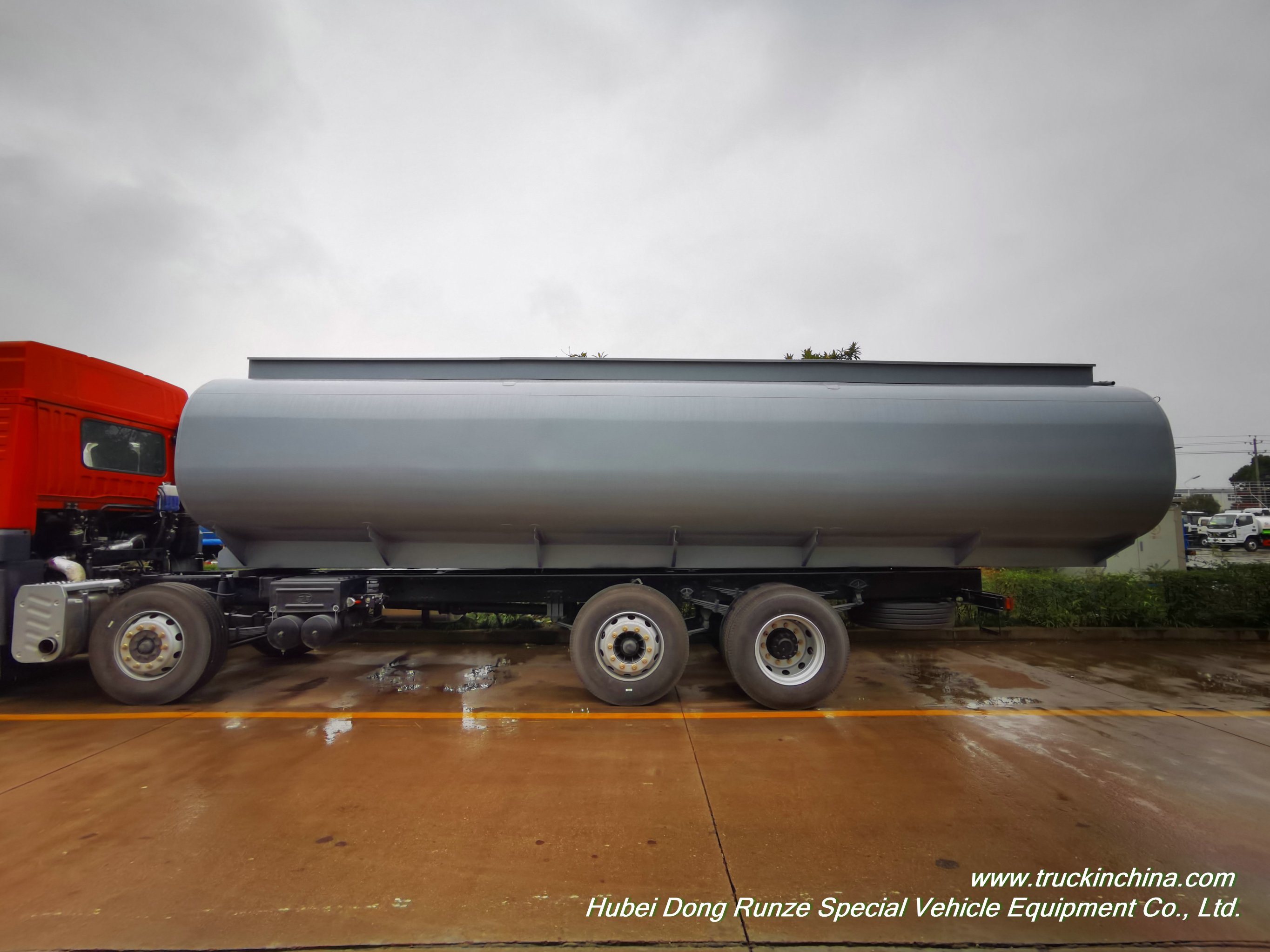 18m3 PE Lined 18mm Hydrochloric Acid Tank Transportable on Lorry 