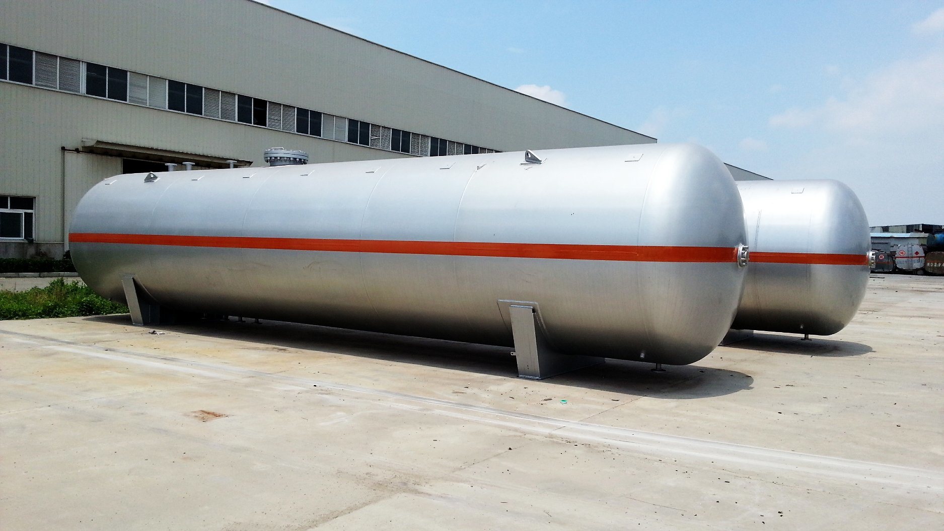 Pressure Vessel Liquid Ammonia Storage Tank 10cbm-100cbm Anhydrous Liquid Ammonia (Liquid NH3)